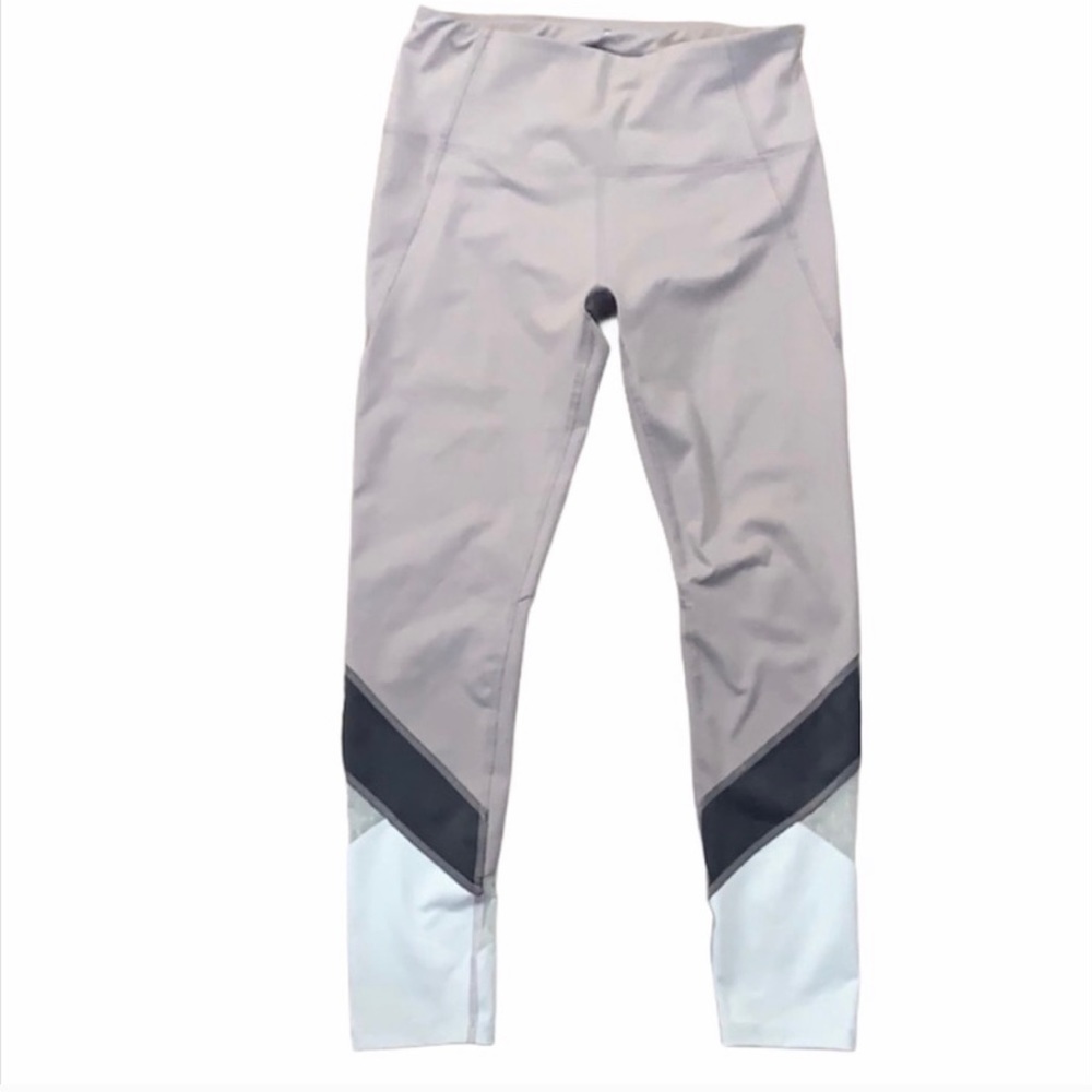 Lavender and white yoga leggings